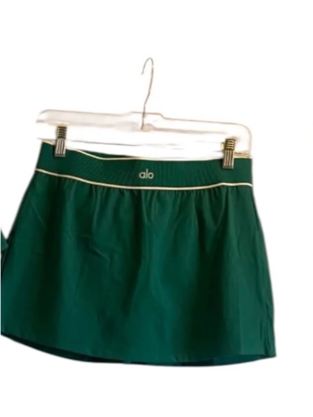 NWT Alo Yoga Set Softsculpt Amp It Up S/S Bra & Skirt Size:M EMERALD ISLE